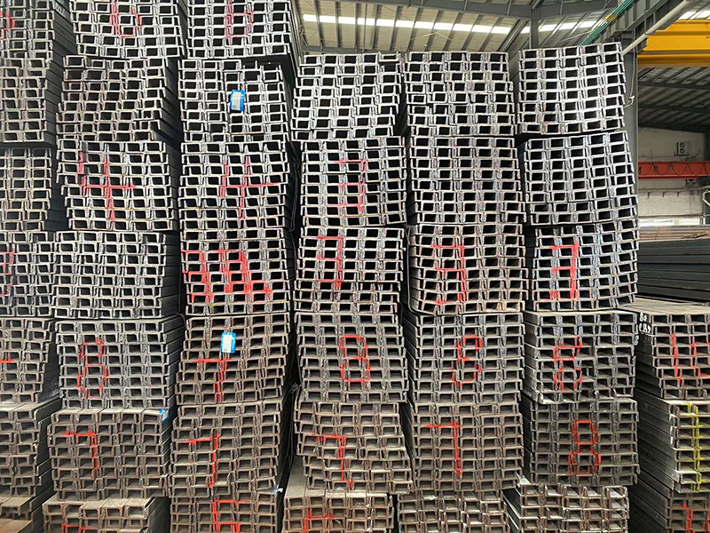 镀锌槽钢：种类齐全